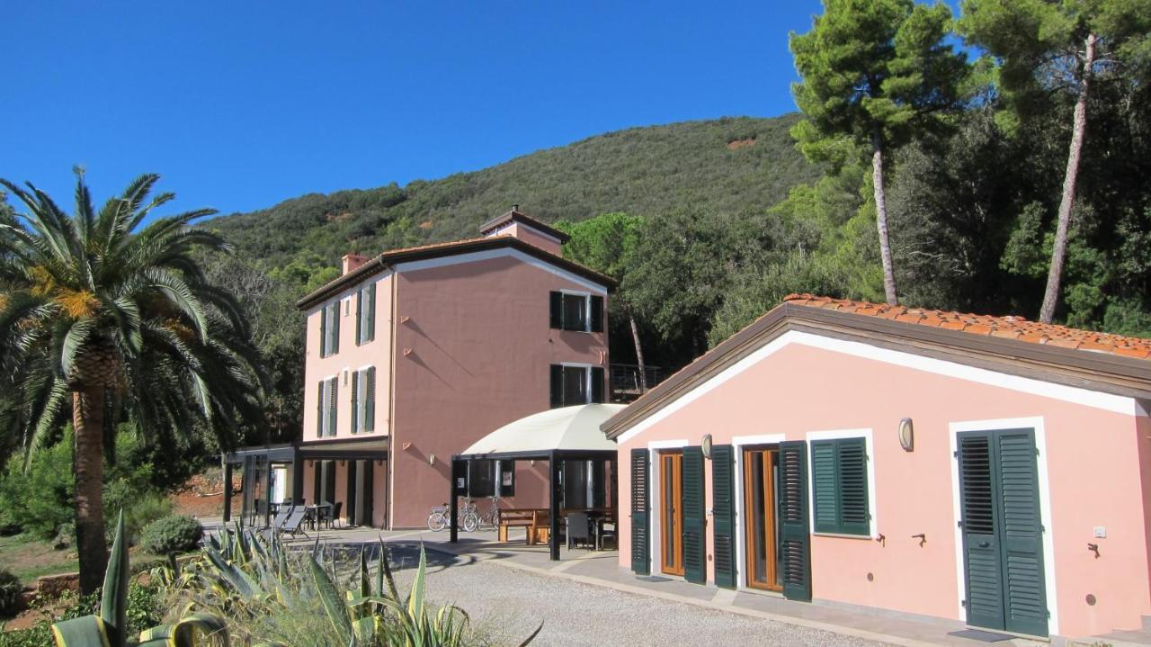 B&B Capo Pero Rio Marina Bagian luar foto
